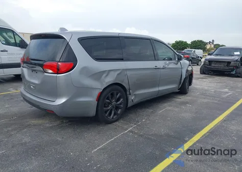 2020 Chrysler Pacifica Touring из США, поврежденный, VIN 2C4RC1FG7LR134863